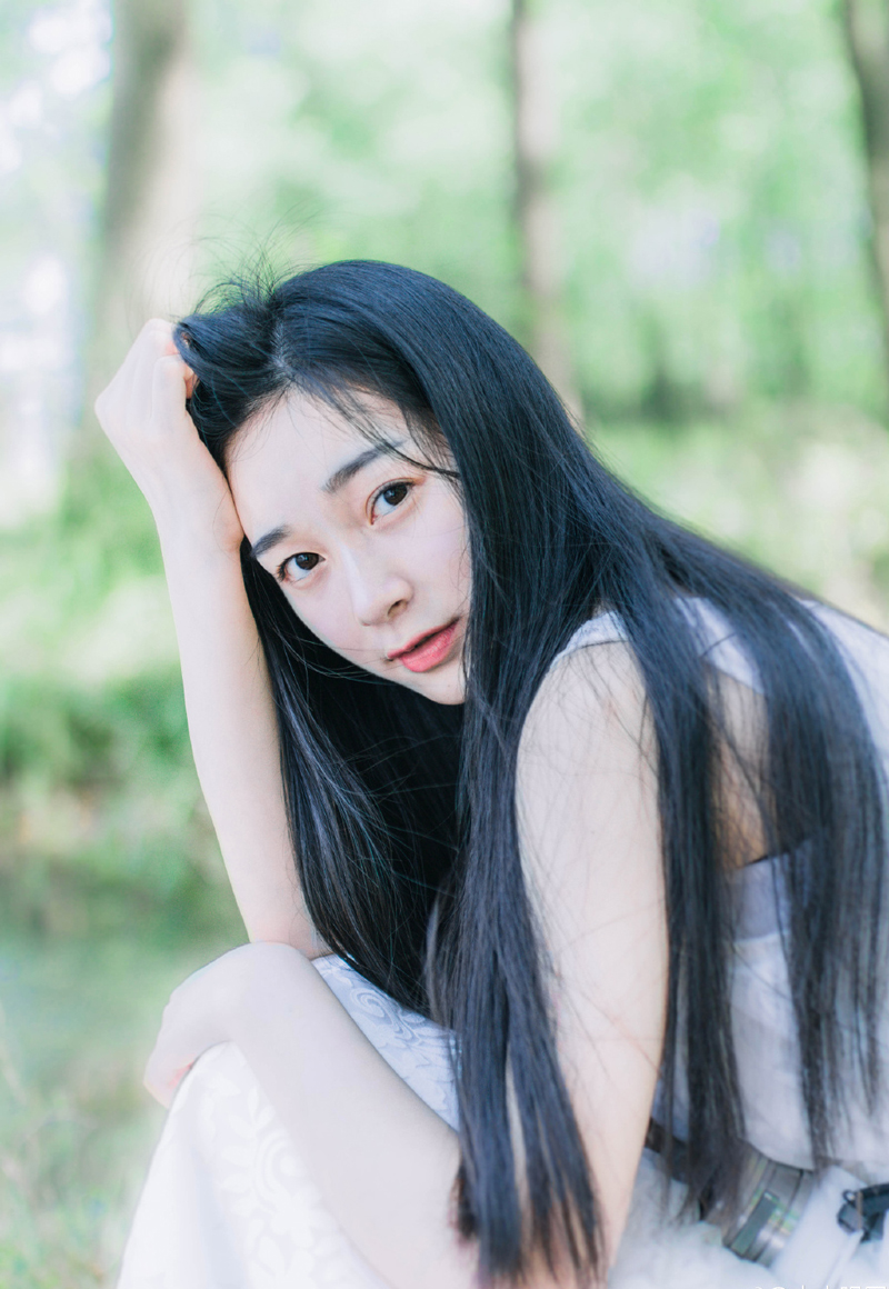 再正经的老爷们也抵不住狐狸精，再强悍的老娘们也得来月经。